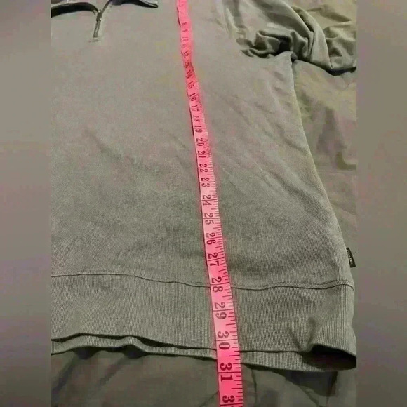 Calvin  Klein men’s 2XL grey 3/4 zip pullover - Picture 6 of 7